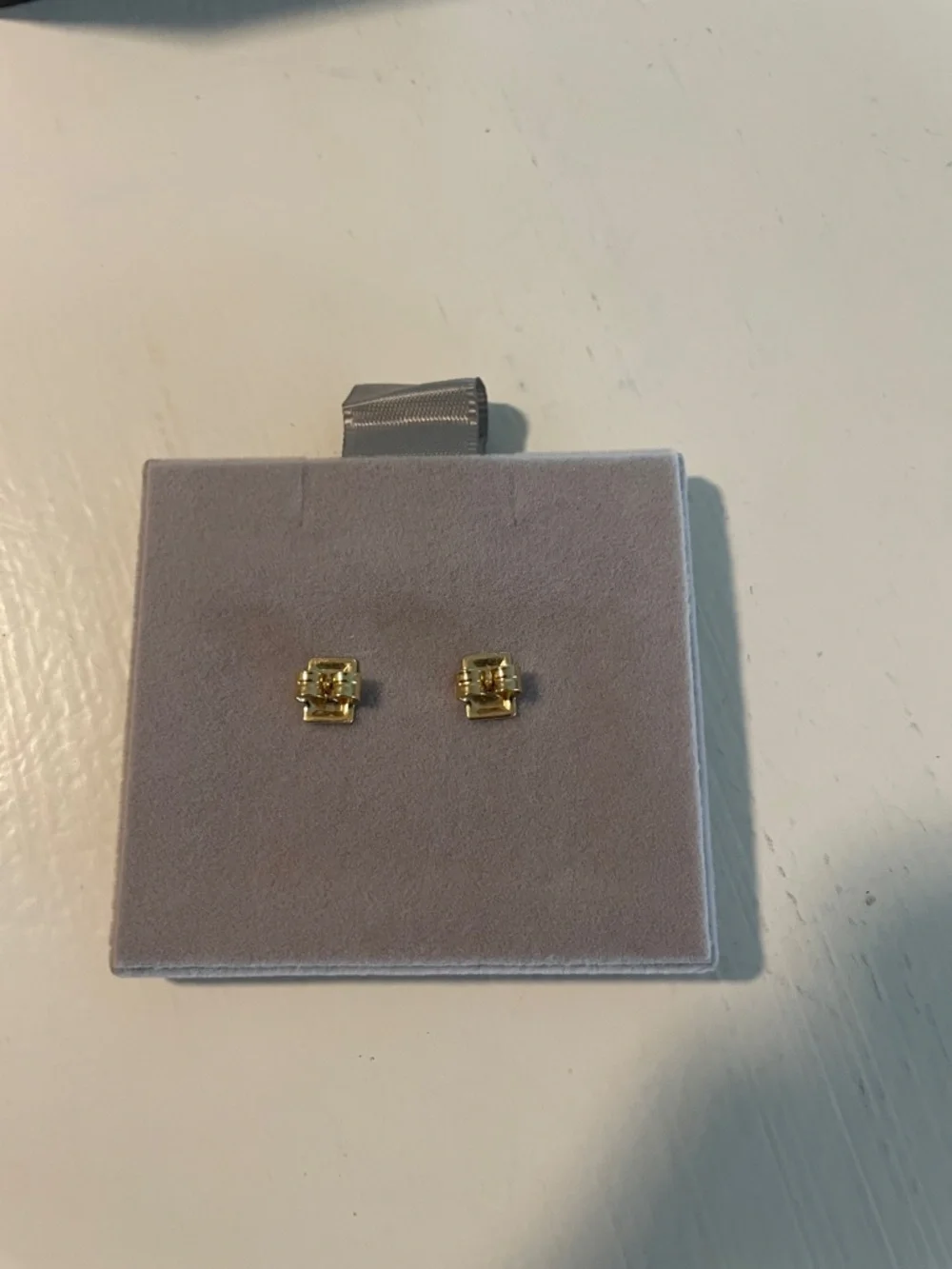 Gucci Gold Interlocking G Drop Chain Earrings - Picture 4 of 5
